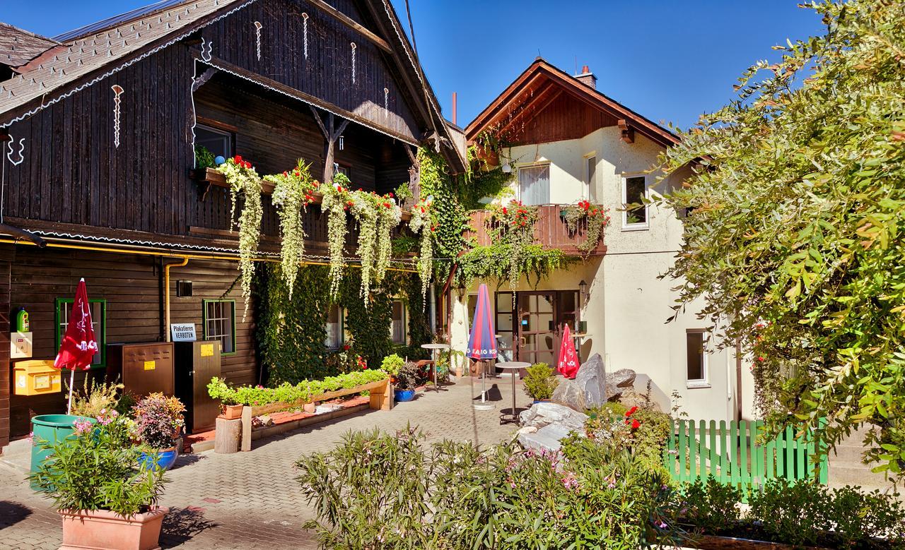 Gasthof Kranerwirt Lannach Exterior photo
