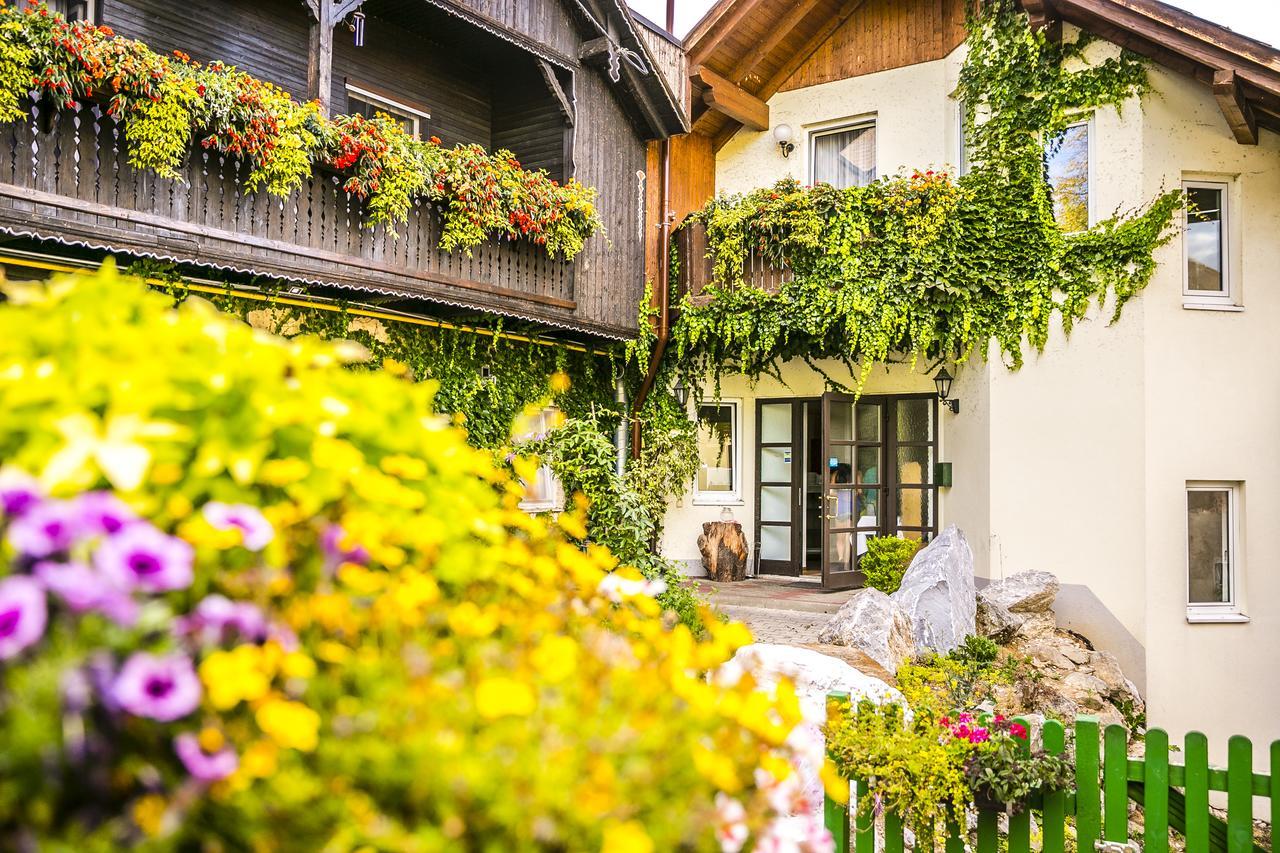 Gasthof Kranerwirt Lannach Exterior photo